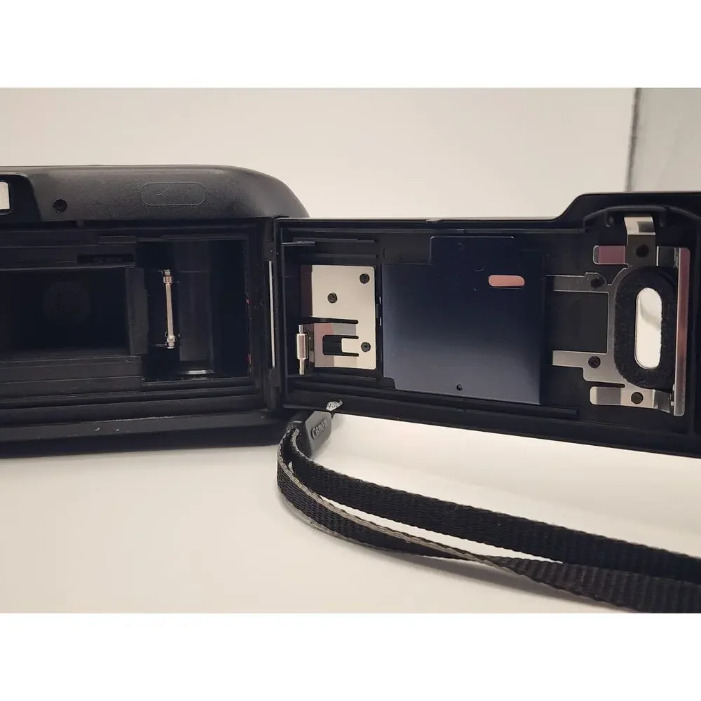 Canon Snappy AF 35mm Film Point and Shoot Camera - Untested